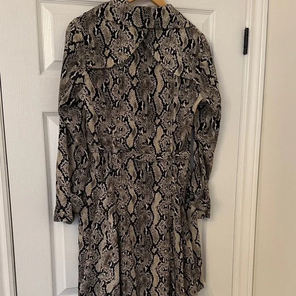 Stylish Snake Print Dress - Picture 5 of 5